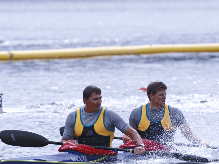 Reece Baker racing the K2 1000m final in France